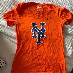 Women’s fit NY Mets shirt